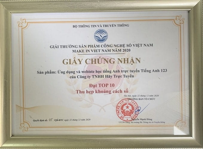 Chứng nhận Top 10 hạng mục thu hẹp khoảng cách số năm 2020